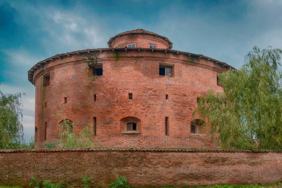 Longevity Secrets of Azerbaijan: Lankaran & Astara tour - Guides and languages, why it affects your day