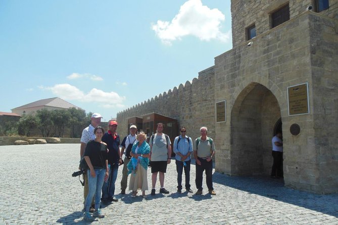 Mystic Ateshgah and Yanar Dag Tour - Stop 1: Ateshgah Fire Temple in Surakhany (about 1 hour)