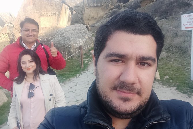Private Full-Day Gobustan and Absheron Tour - Meeting up, getting around, and keeping the day on track