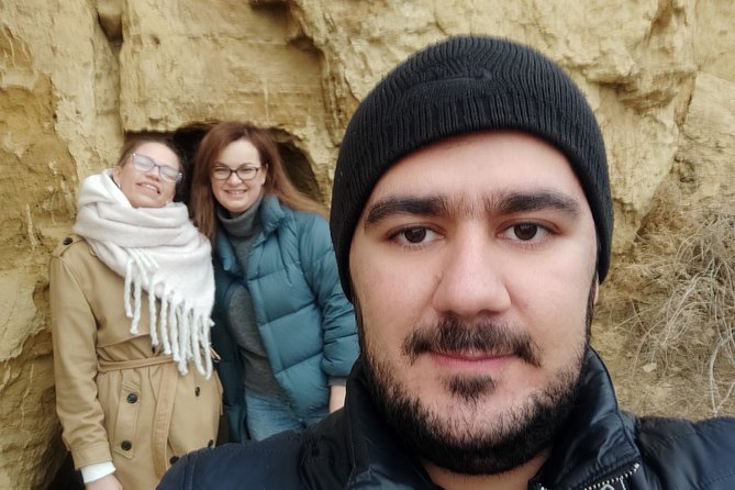 Private Full-Day Gobustan and Absheron Tour - Lunch that fits the pace, even if it is not included