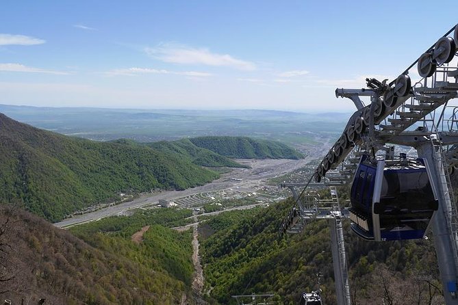 Private Gabala Tour - Nohur Gol Lake Stop: a short break with big mountain views