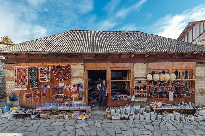 Private Lahij Tour - The Drive Between Sights: Room for Small Stops