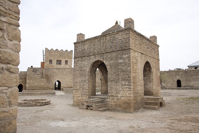 Qobustan Absheron Full Day Tour - Bibi-Heybat Mosque: a holy tomb stop with 40 minutes to breathe