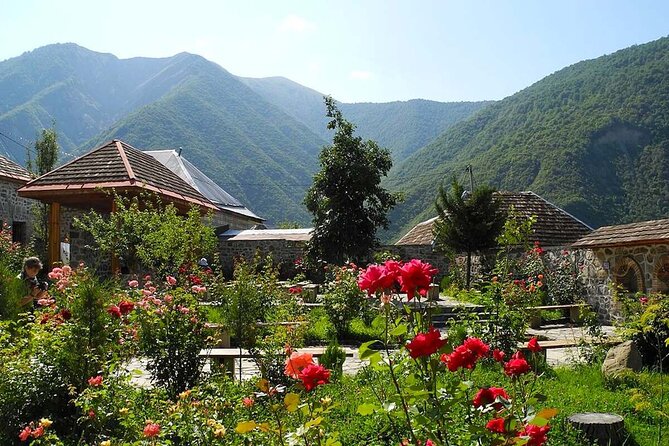 Sheki Cultural and Historical Shared Tour - Food and Craft Street Time: Plan for Lunch and Shopping