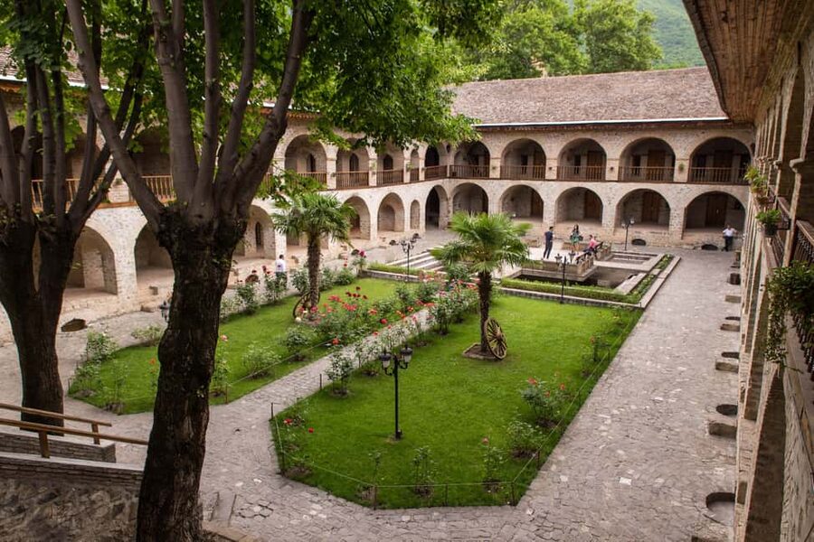 Sheki group Tour from Baku with guide - First stop: the Sheki Khans Palace and the magic of shebeke