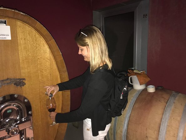 Wine Tour Baku - The tasting: 6 to 8 wines, plus snack plates that keep things smooth